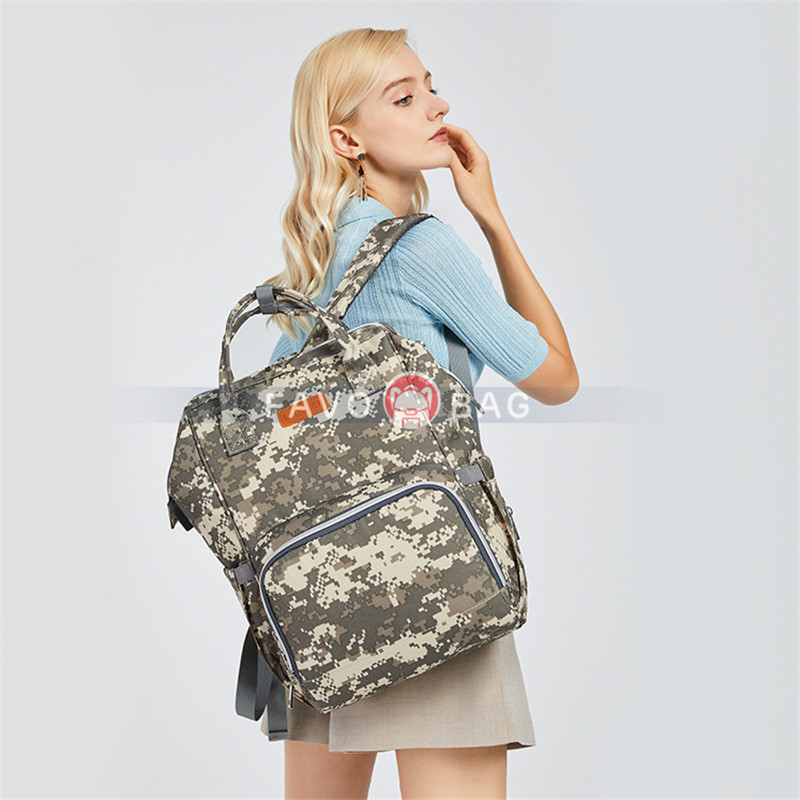 Fashion Camouflage Diaper Bag Backpack Big Mummy Dad Bag Handbag with USB Charging Port